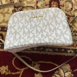 Michael Kors cross body purse